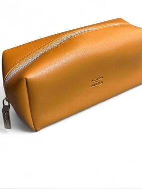 Acqua Di Parma Leather Toiletry Pouch in Caramel
